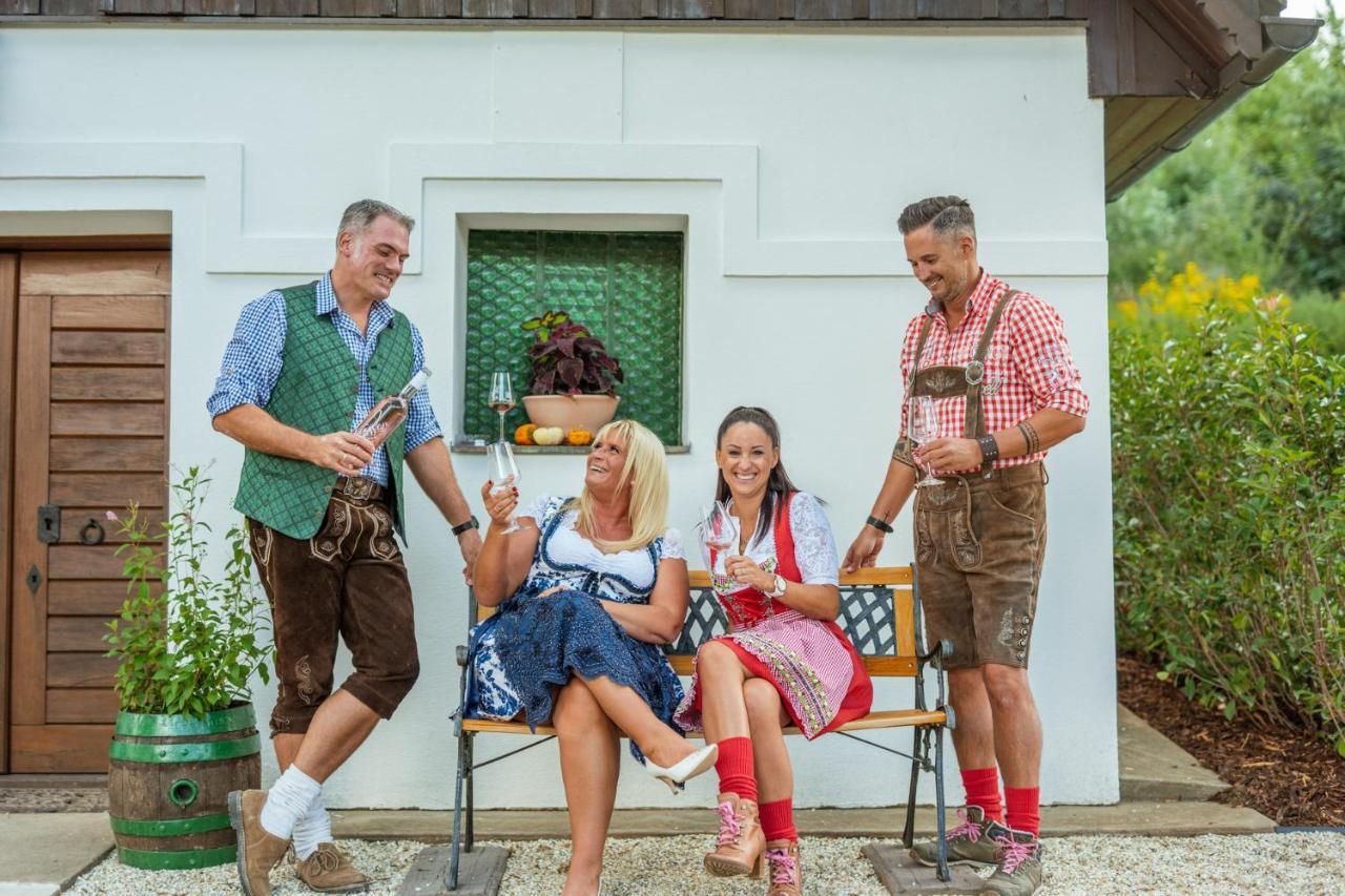 Winzerhof Kuessler - Weinviertel Otel Stillfried Dış mekan fotoğraf