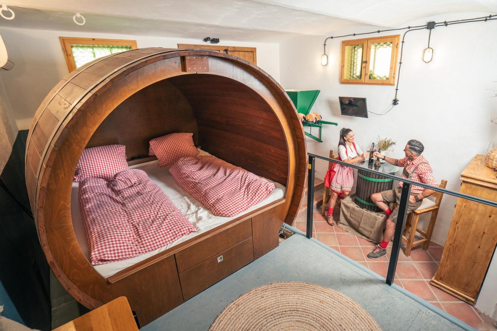 Winzerhof Kuessler - Weinviertel Otel Stillfried Dış mekan fotoğraf
