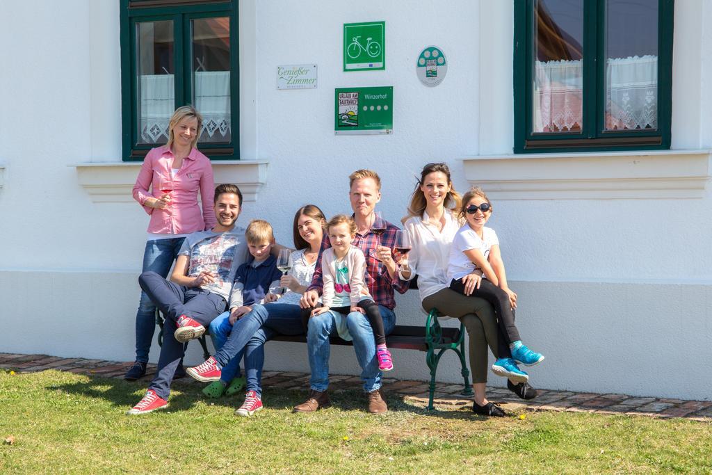 Winzerhof Kuessler - Weinviertel Otel Stillfried Dış mekan fotoğraf